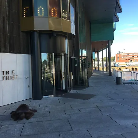 Modern 1 Bedroom With Balcony And View Apartment Oslo