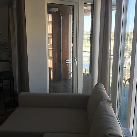 Modern 1 Bedroom With Balcony And View Apartment Oslo