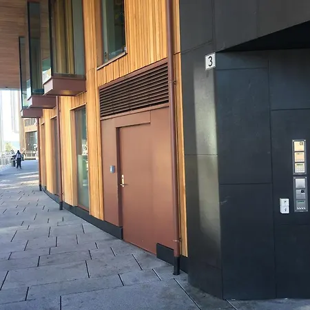 Apartment Modern 1 Bedroom With Balcony And View *