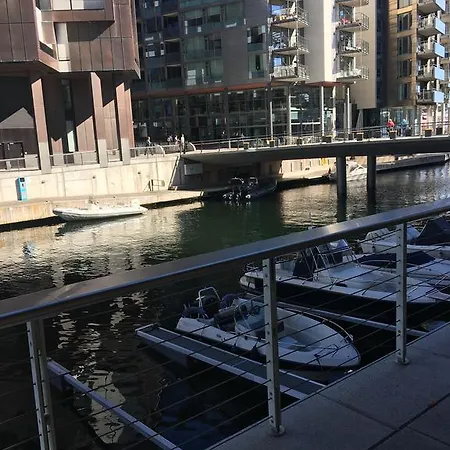 Modern 1 Bedroom With Balcony And View Apartment *