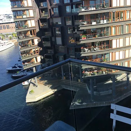 Apartment Modern 1 Bedroom With Balcony And View *
